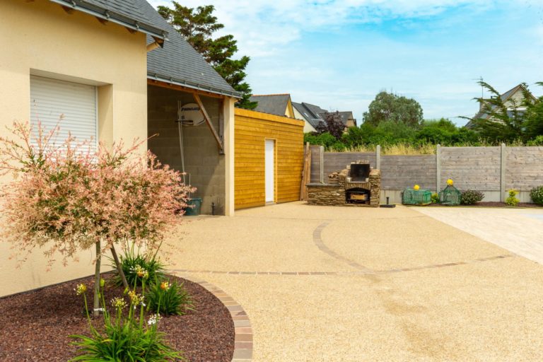 Acces beton desactive chainettes paves gres metissay - Quimper Brest