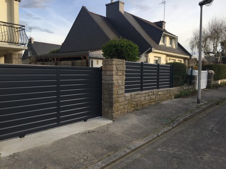 Ensemble de portail et clôture alu